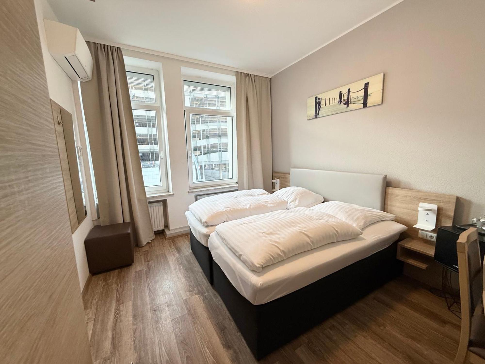 Central Hotel Ντούισμπουργκ Εξωτερικό φωτογραφία